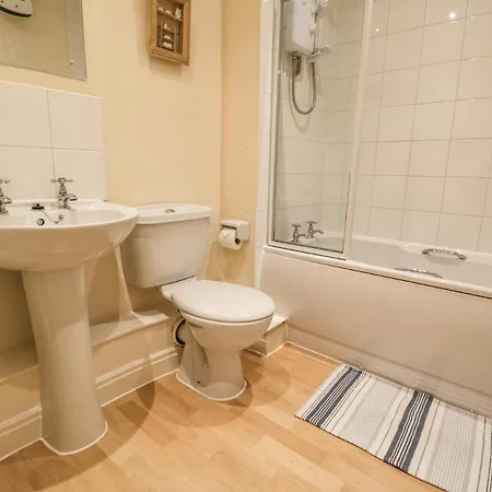 Abbey View Γουίτμπι